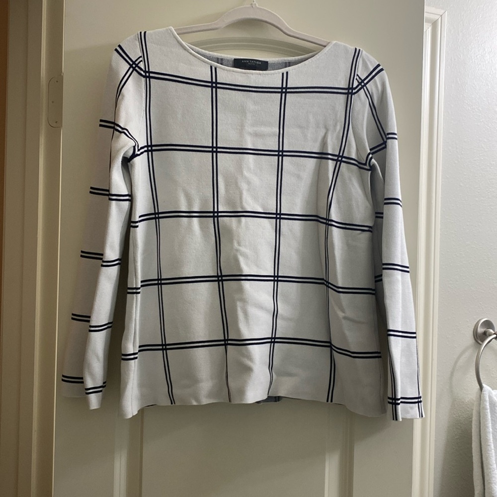 Elegant sweater